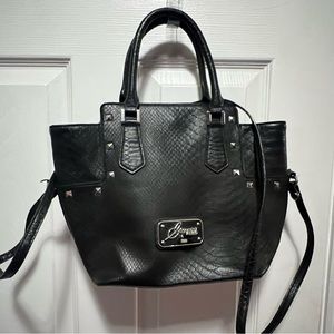Gorgeous Black Guess bag with shoulder strap